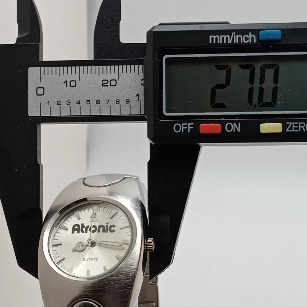 Atronic quartz wristwatch